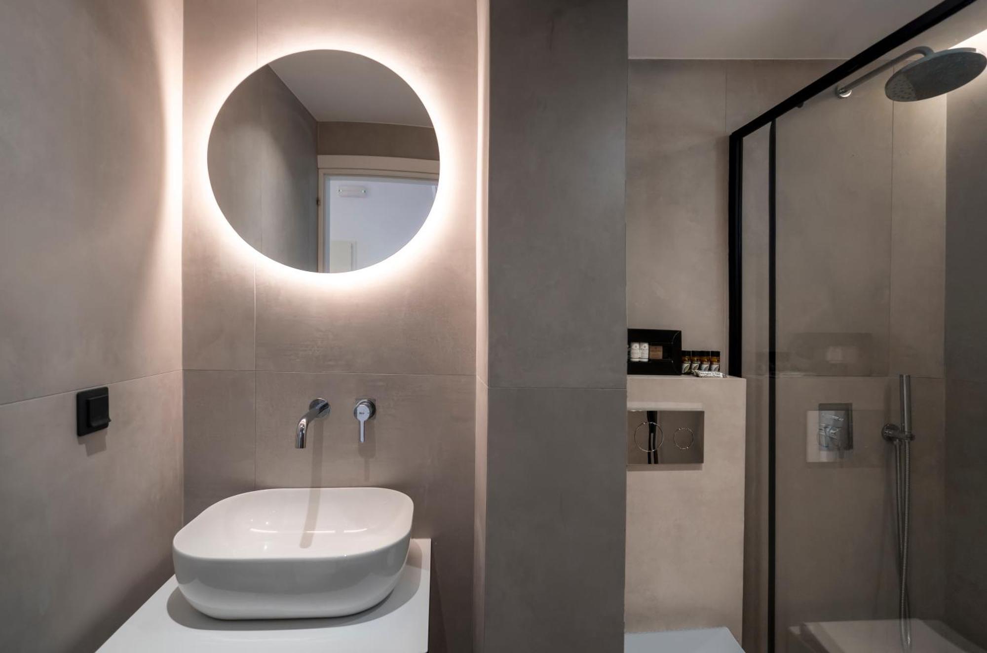 Dionisos Apartment *